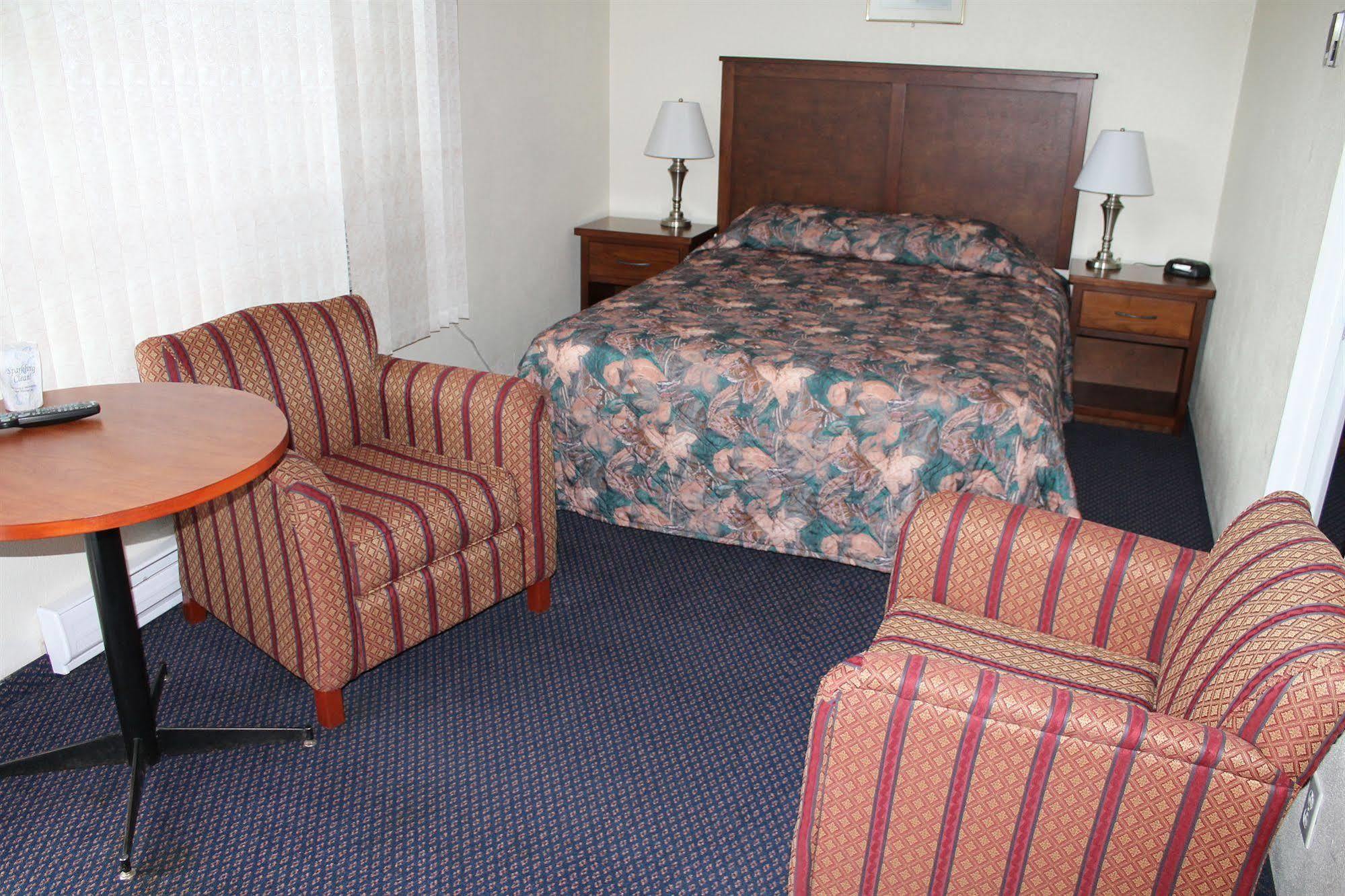Redford Motel Port Alberni Kültér fotó